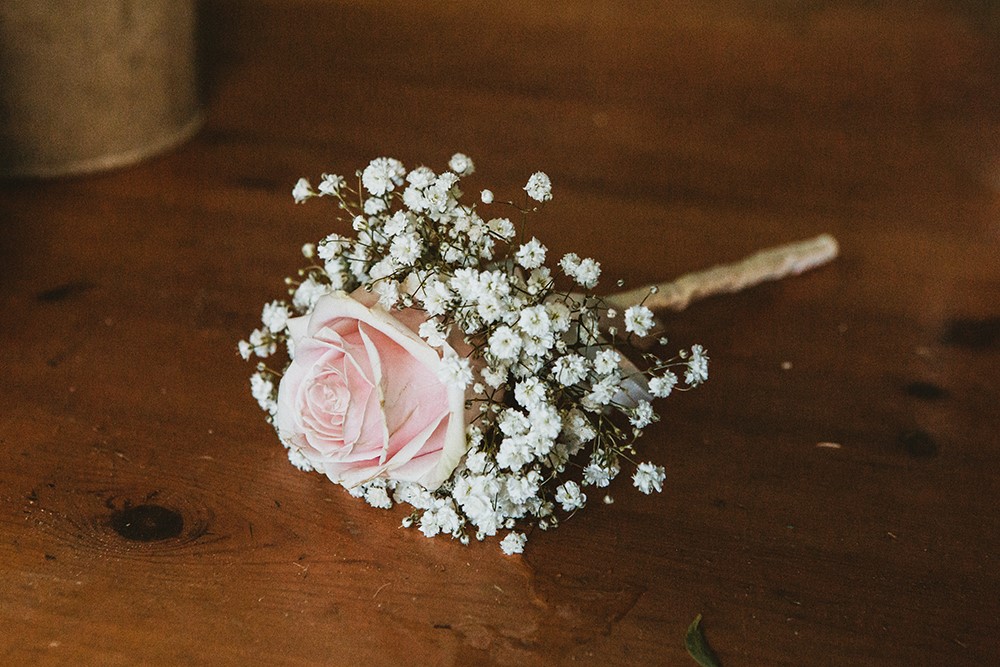 buttonhole-pink-rose-gypsophila-Wild-Wedding-Company-planner-Sherbourne